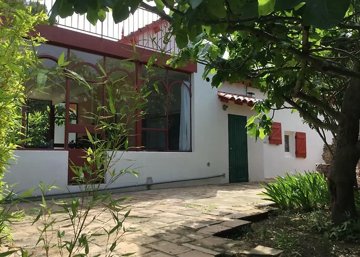 Вилла De Charme Sur La Corniche *