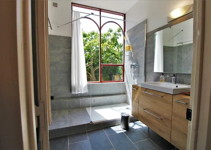 De Charme Sur La Corniche Вилла Сет